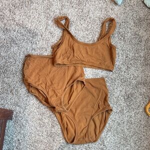 ARQ Women's Intimates Set in Brown